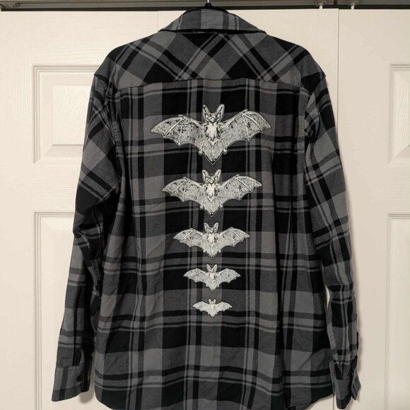 EUC Blackcraft Cult Grey Flannel Bat Shirt - Picture 2 of 5